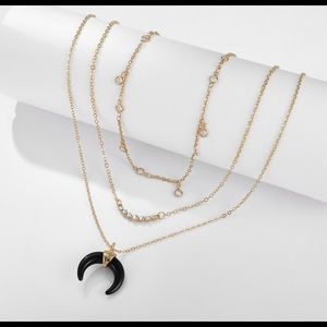 Multilayer rhinestone/ horn necklace